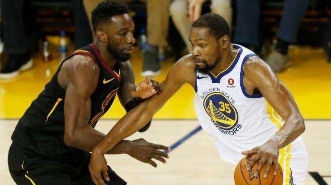 嵌入